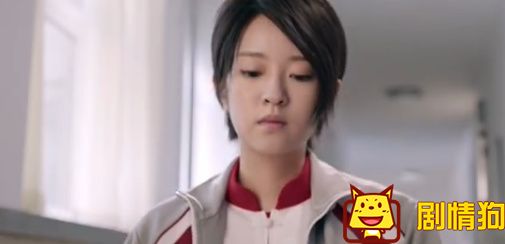 闪光少女中女主给二次元少女买的什么很贵？